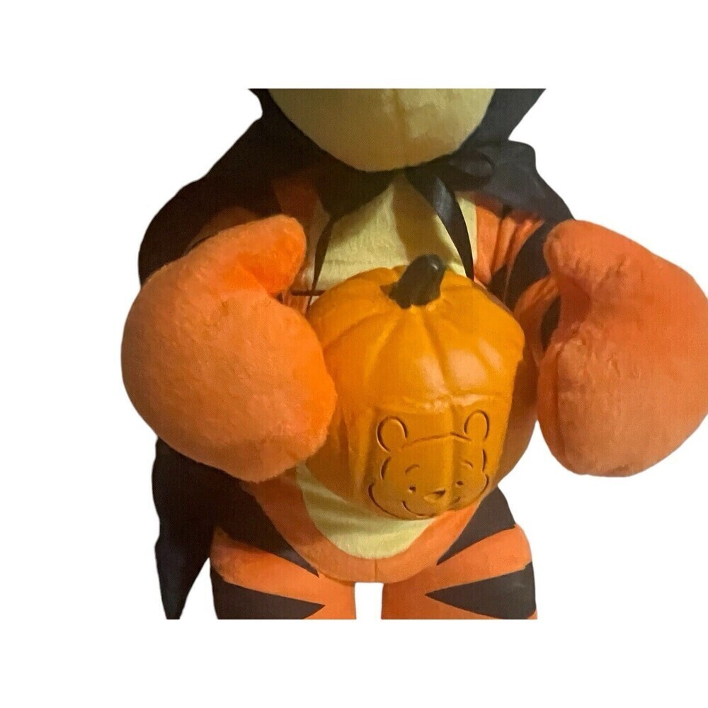 Rare Disney Winnie the Pooh 30" Vampire Tigger Halloween Greeter Indoor Lighted - Picture 13 of 16